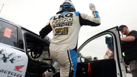BTCC Silverstone: Добл одержал победу в квалификации, в то время как лидеры серии испытывают трудности